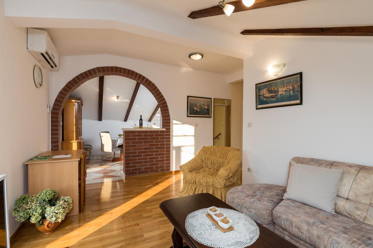 Apartment Zora Čilipi Esterno foto