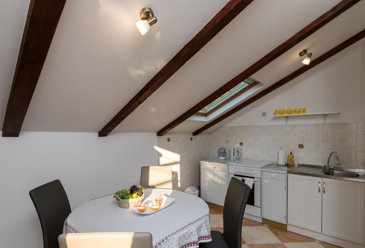 Apartment Zora Čilipi Esterno foto