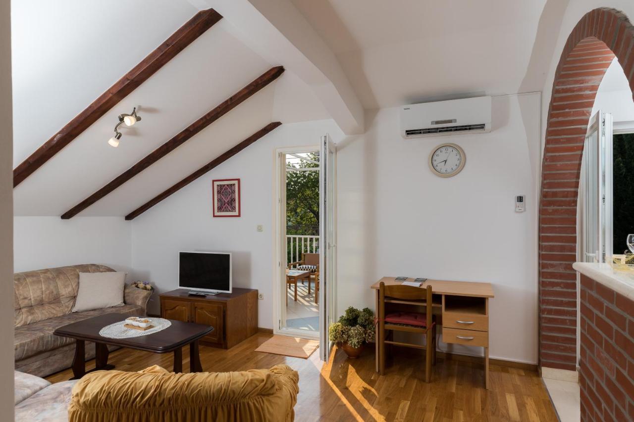 Apartment Zora Čilipi Esterno foto